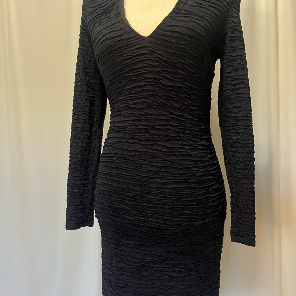 H&M Elegant Black Long Sleeve Textured Body Con Dress Size M